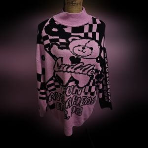 Women's oversized sweater